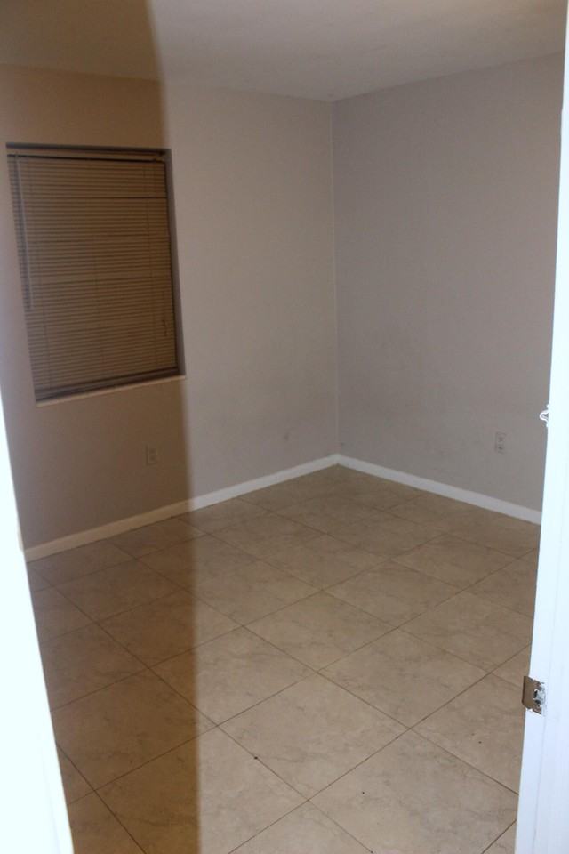 4434 Venus Ave #4434A - Photo 7 of 9