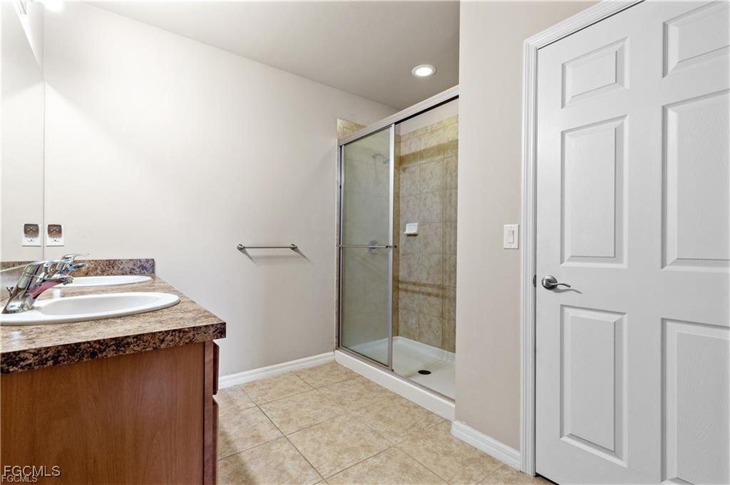 15268 Yellow Wood Drive #15268 - Photo 5 of 17