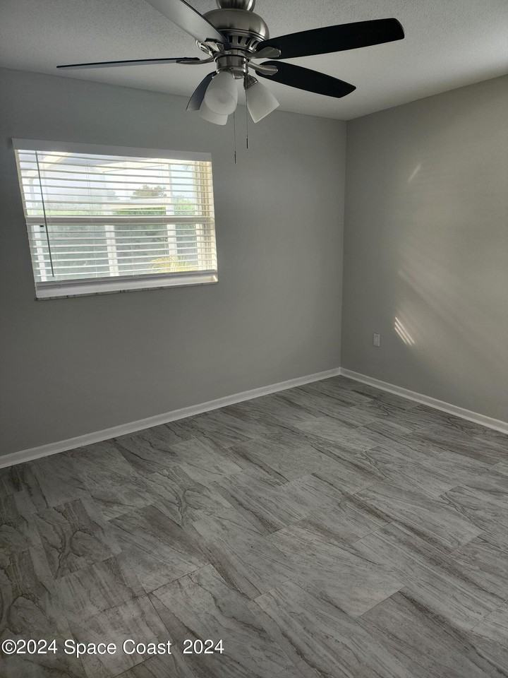 1725 Reef Ct #1725 - Photo 3 of 26