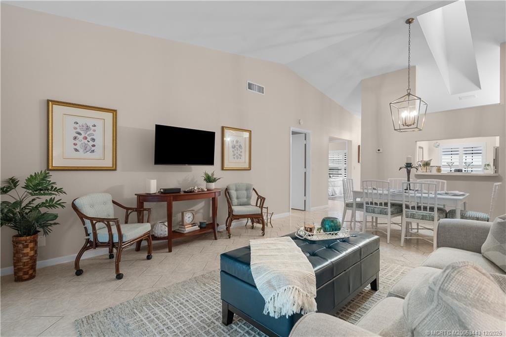 1544 Sw Silver Pine Way #1544104F - Photo 3 of 49