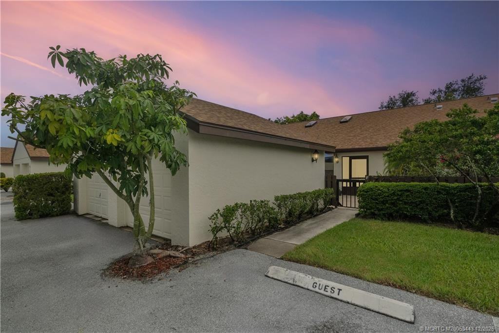 1544 Sw Silver Pine Way #1544104F - Photo 5 of 49