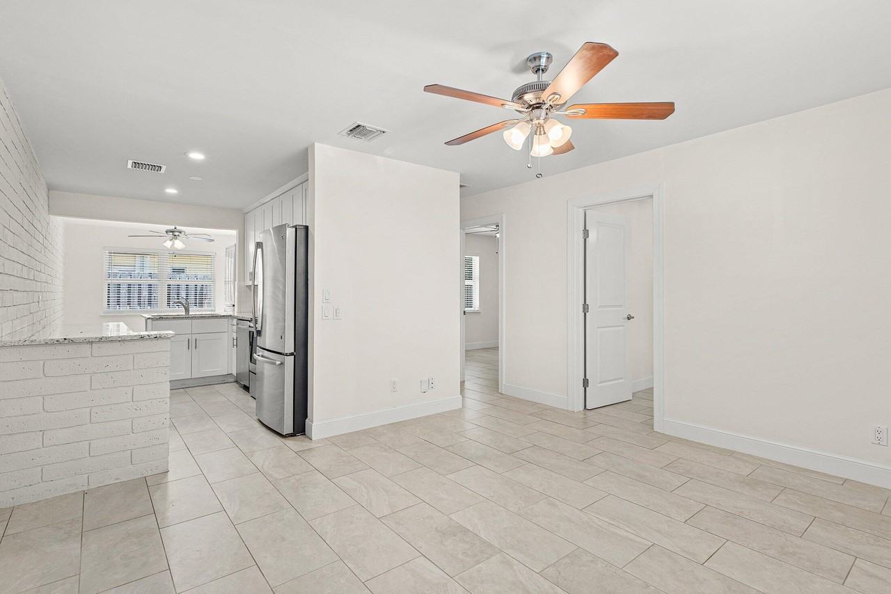 201 George Bush Blvd #201-201 - Photo 6 of 34