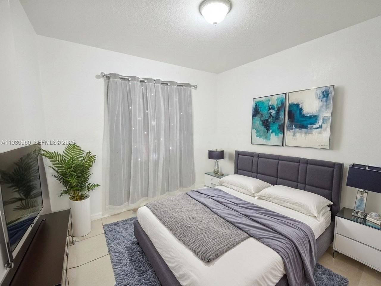3041 Nw 52nd St #3041 - Photo 3 of 9