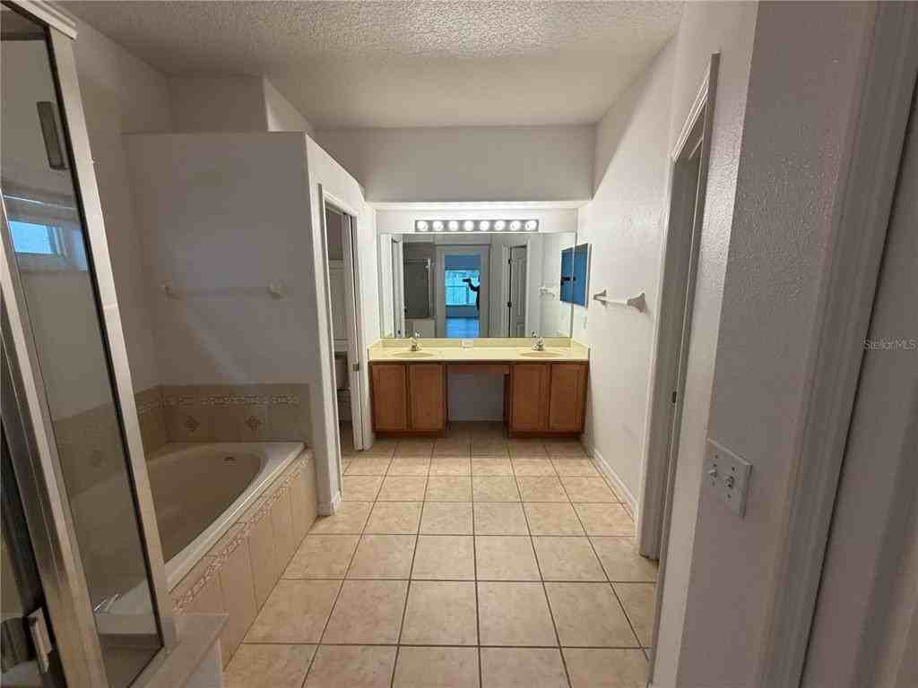 4309 Hickory Stone Cir #4309 - Photo 2 of 32