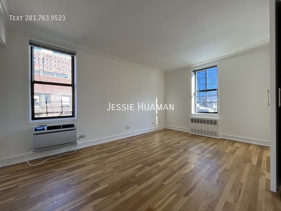 305 W 13th St #6 - Photo 7 of 7