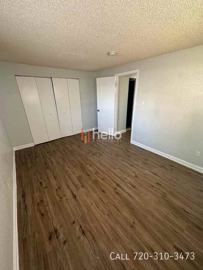 9504 East 17th Ave - Photo 4 of 8