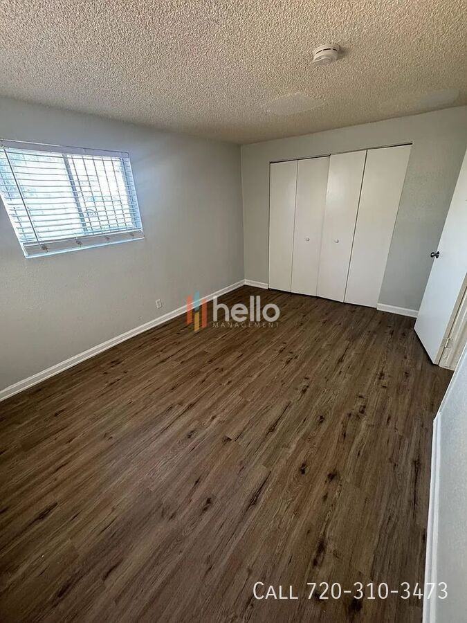 9504 East 17th Ave - Photo 5 of 8