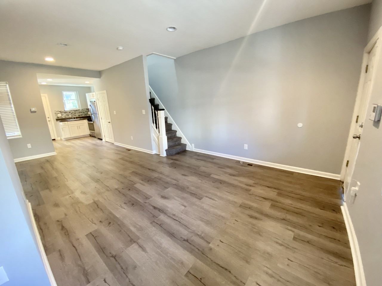 459 N Dearborn St - Photo 2 of 10