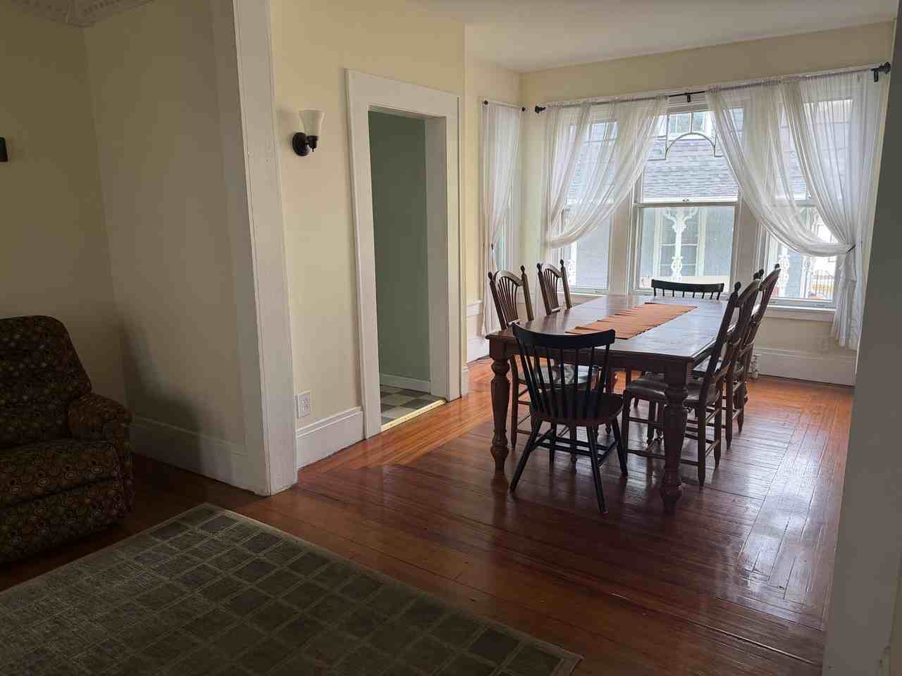 72 Pawling Ave - Photo 5 of 28