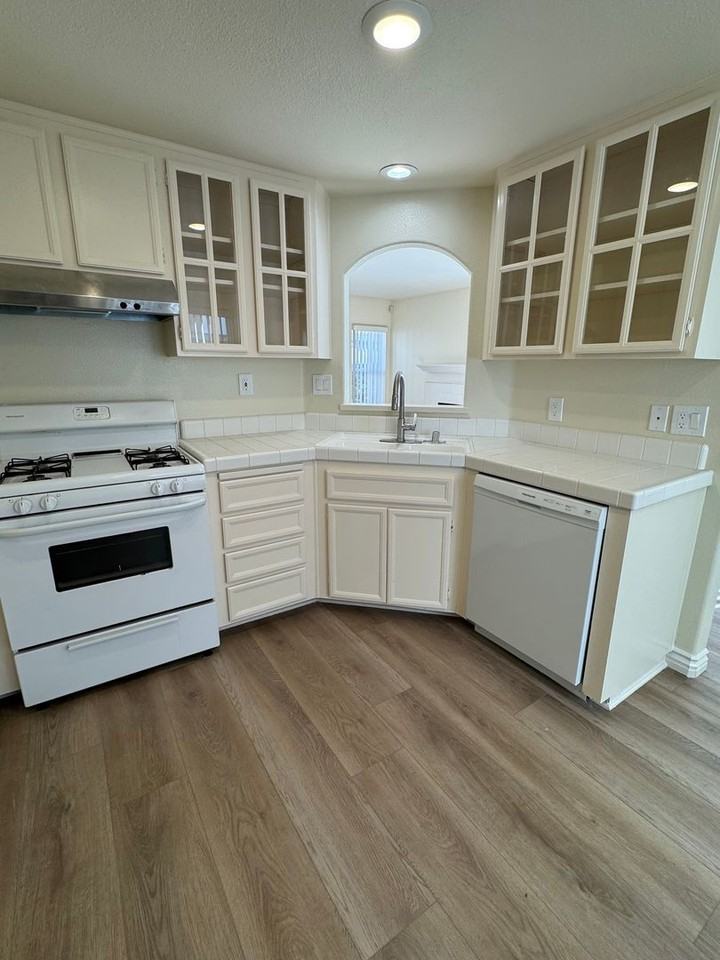 10591 Wincheck Rd - Photo 2 of 23