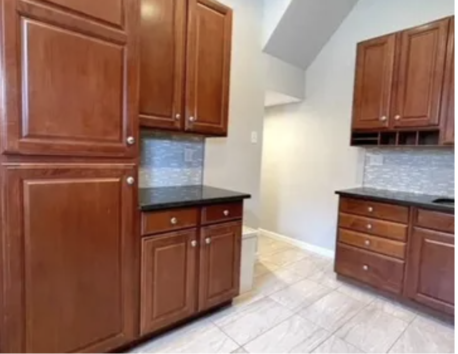 413 W Porter St #NA - Photo 7 of 37