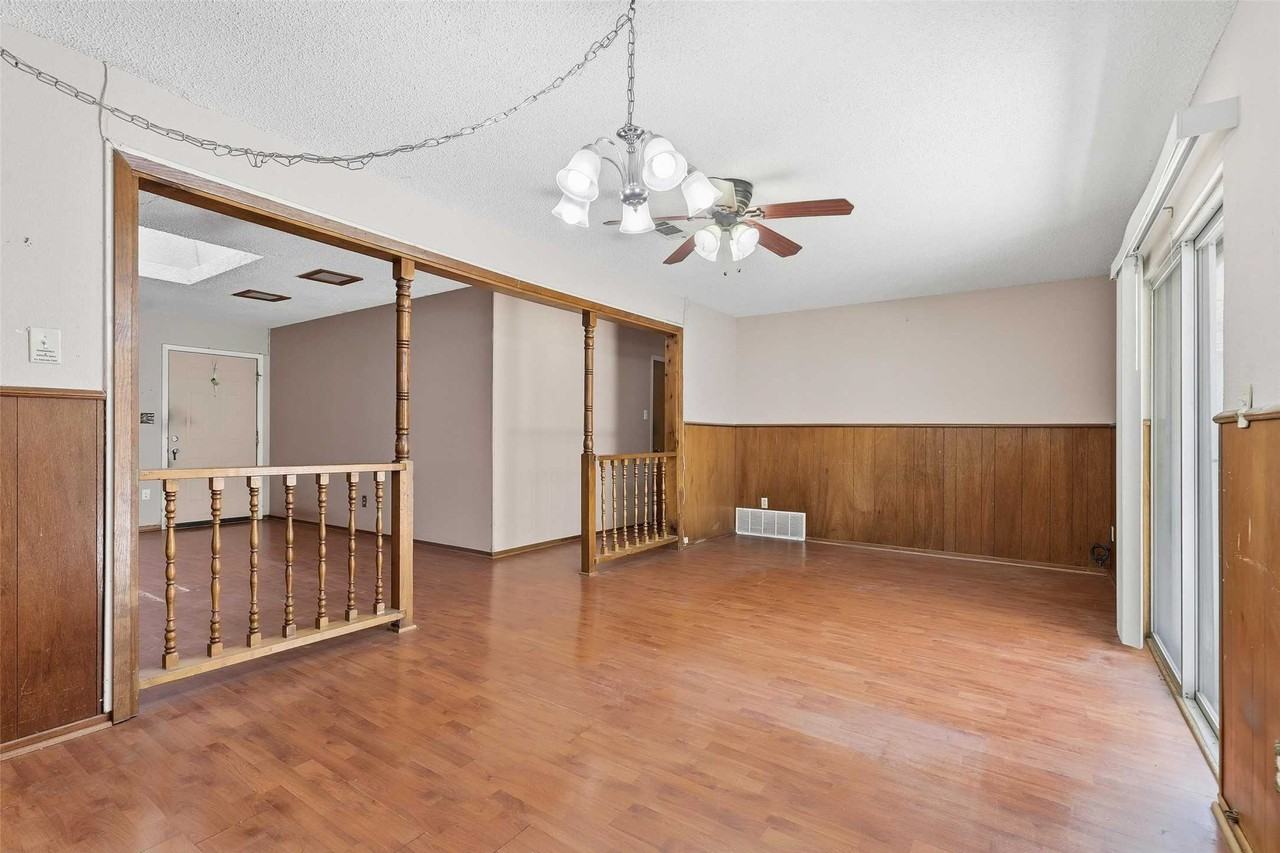 2320 Meadow Crst #NA - Photo 2 of 4