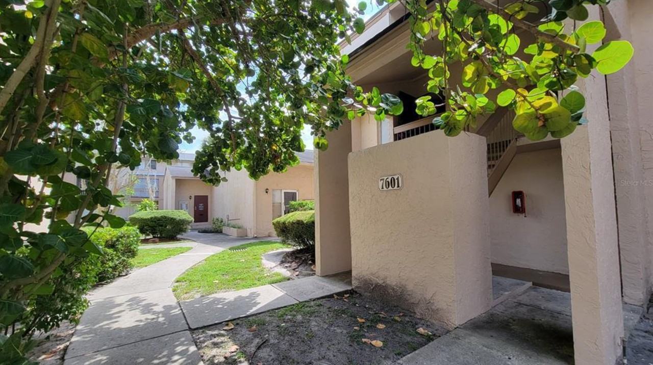 7601 Abbey Ln #C - Photo 2 of 15