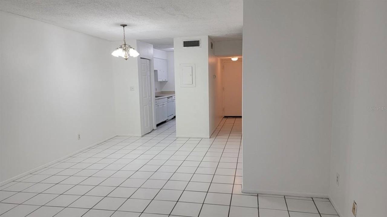 7601 Abbey Ln #C - Photo 4 of 15