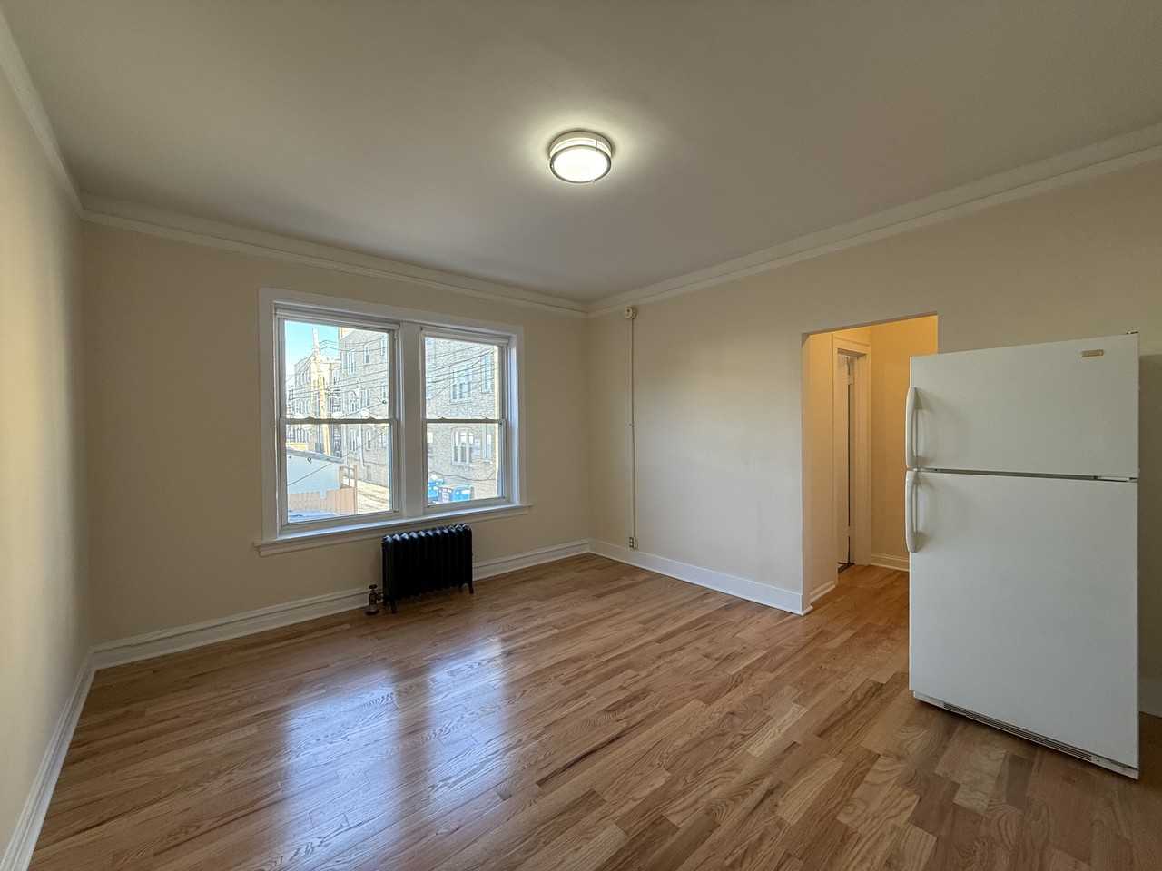 4701 N Saint Louis Ave #12 - Photo 2 of 22