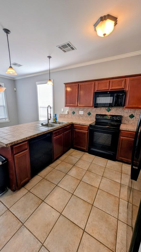 39 Brandon Hall Dr #NA - Photo 5 of 7