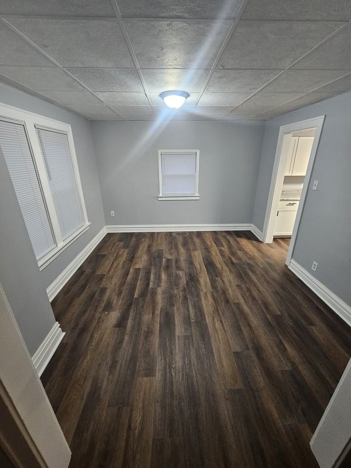 1308 Loretta Ave #NA - Photo 4 of 13