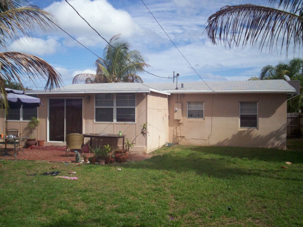 1433 Ne 17th Ter #NA - Photo 2 of 10