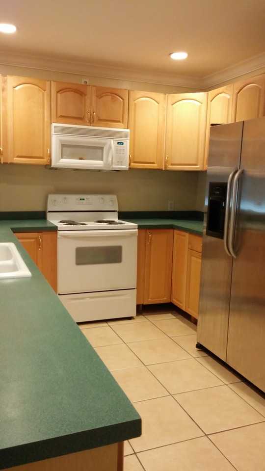 1433 Ne 17th Ter #NA - Photo 5 of 10