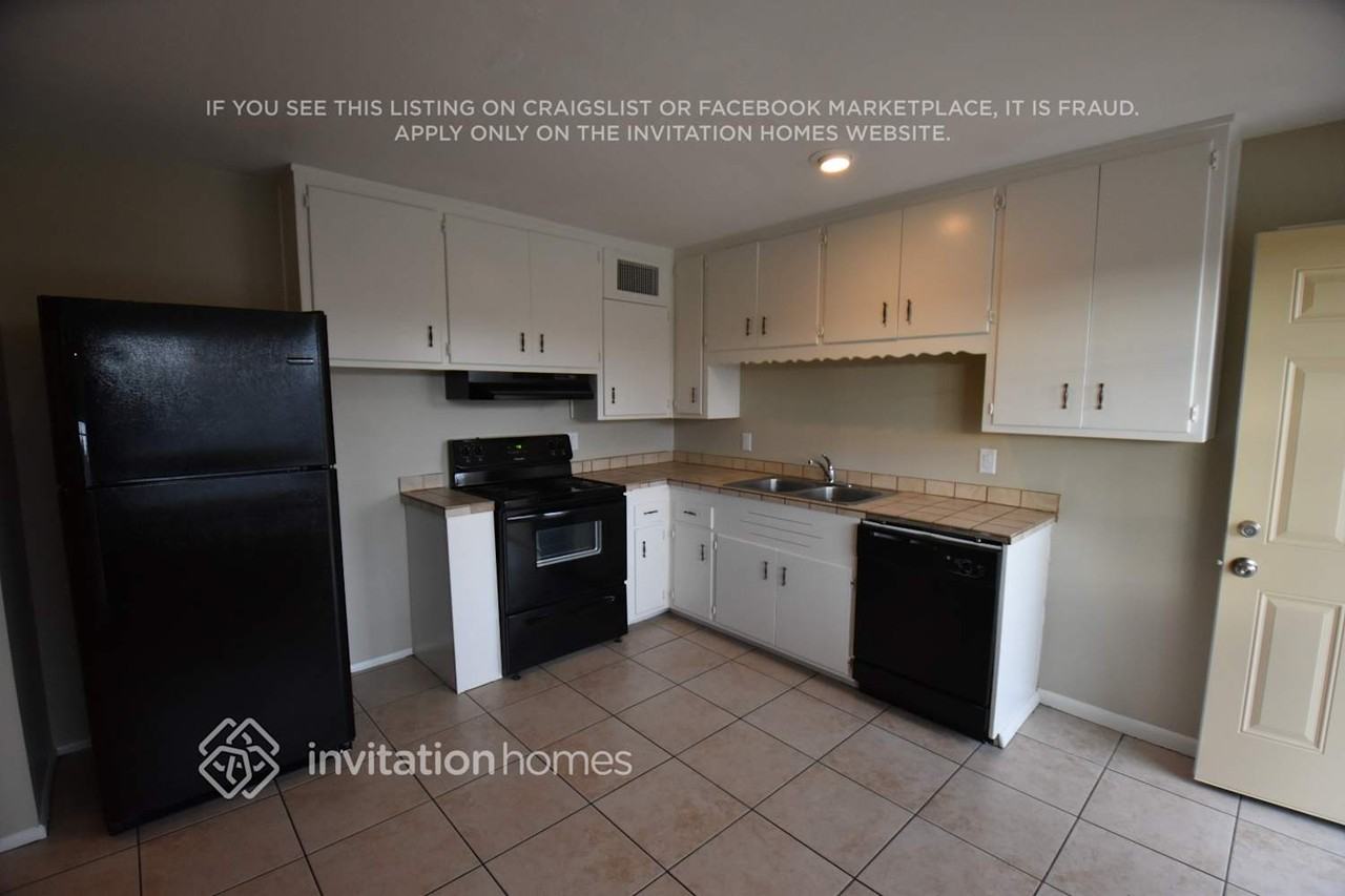 3335 W Mclellan Blvd - Photo 4 of 10