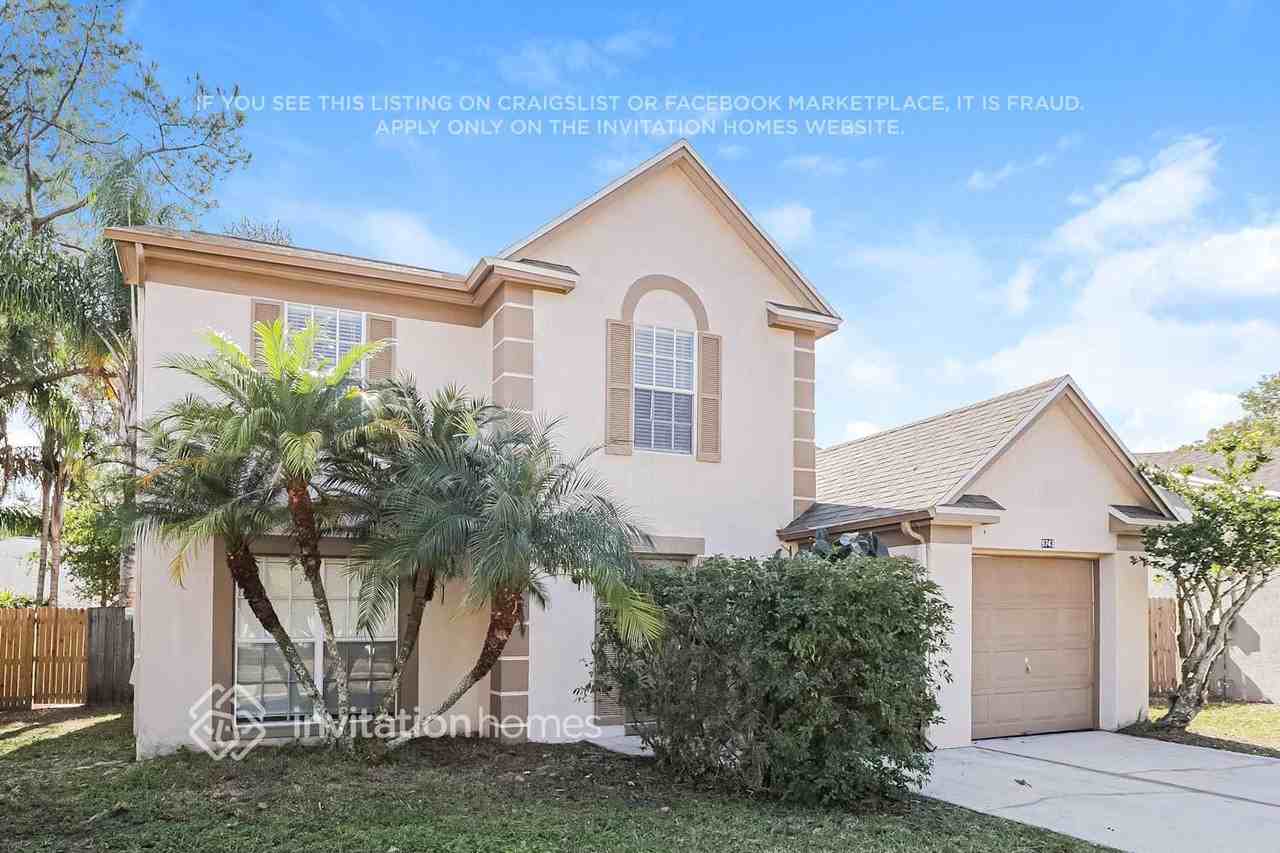 9743 Fox Hollow Rd - Photo 4 of 18