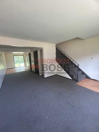 5796 Creekview Court West - Photo 3 of 16