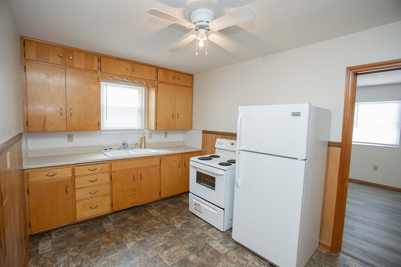 201 Ash / 1002 E Capitol - Photo 2 of 11