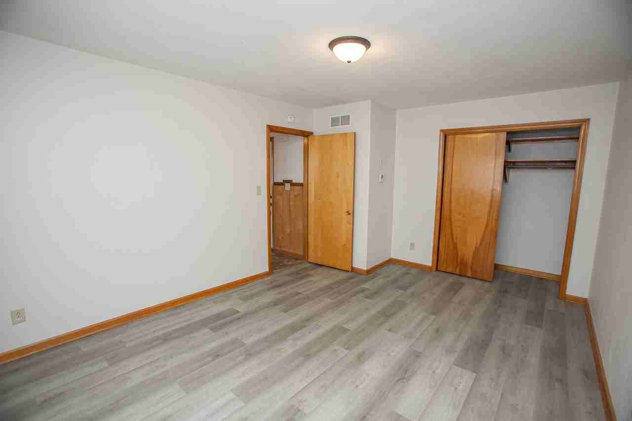 201 Ash / 1002 E Capitol - Photo 5 of 11