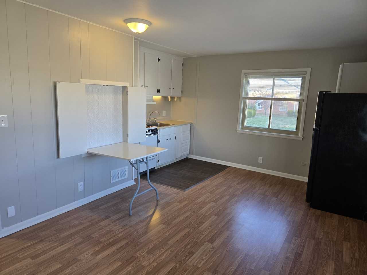 218 S Spring St & 400 W Walnut Indep MO 64050 & - Photo 3 of 13