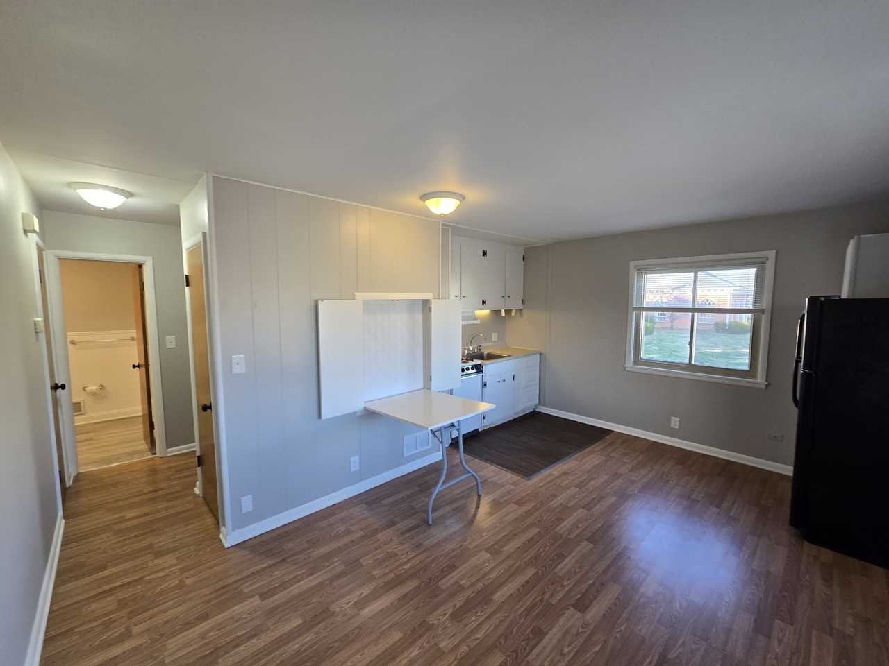 218 S Spring St & 400 W Walnut Indep MO 64050 & - Photo 6 of 13