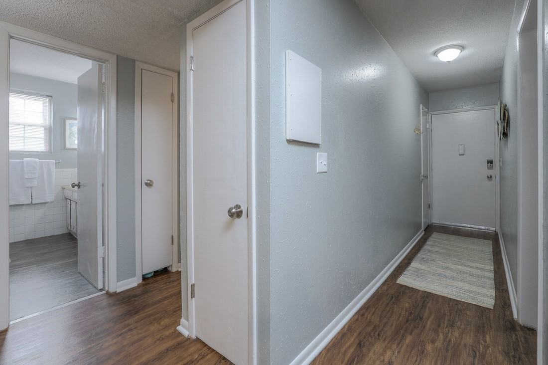 8325 & 8327 Lowell Avenue - Photo 4 of 50