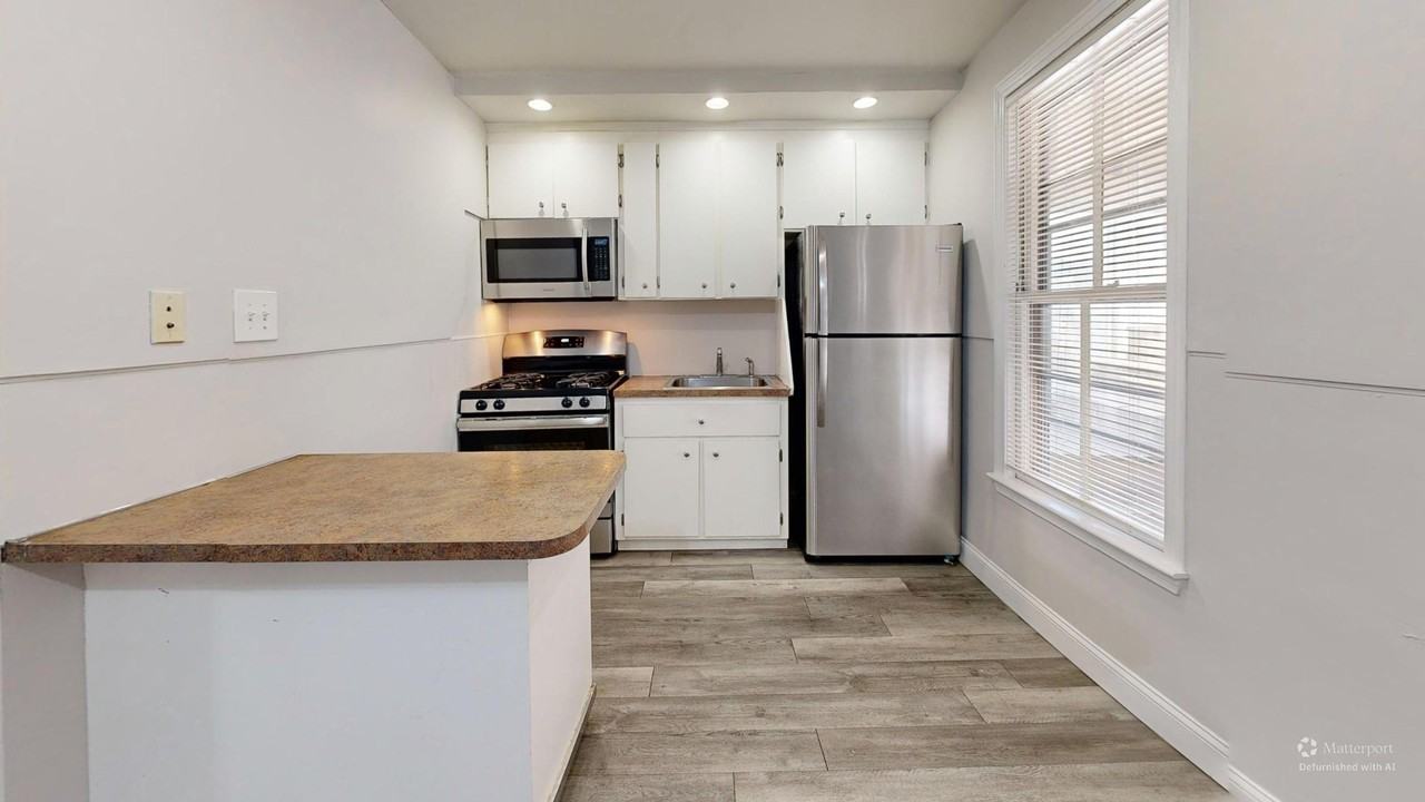 165 16.5 Bremen Street16.5 Bremen Street - 2 #2 - Photo 4 of 20