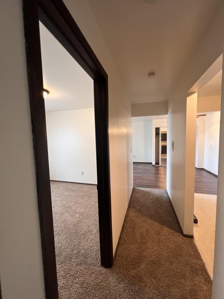 3045 86th Street - Photo 4 of 12