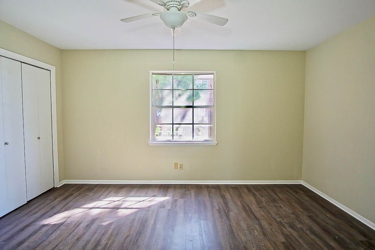 240 Harmon Avenue - Photo 5 of 50