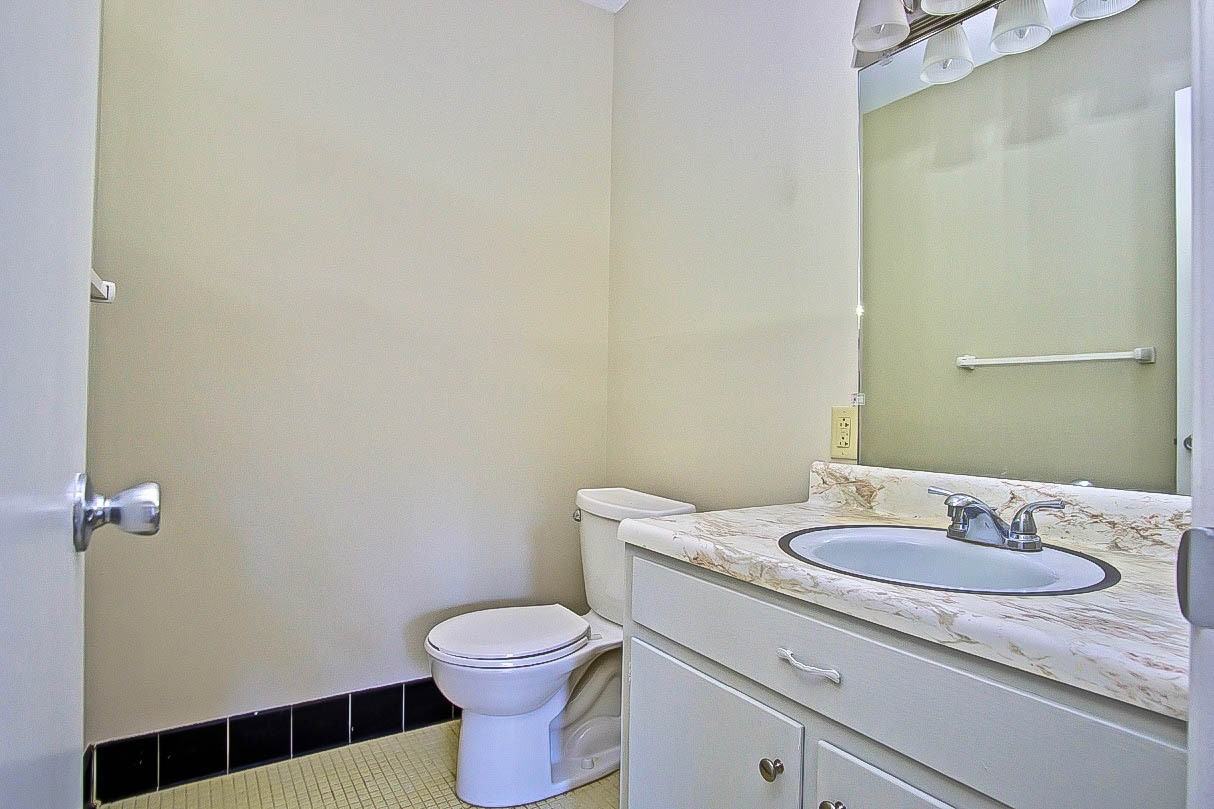 240 Harmon Avenue - Photo 7 of 50