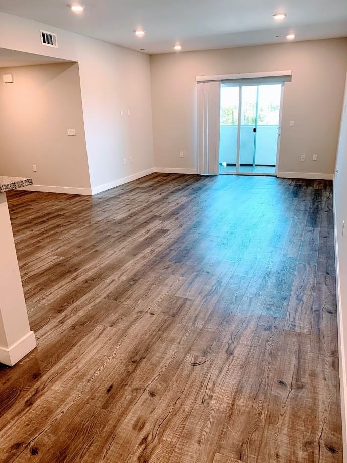 ROSCOE (14333) - Photo 6 of 44