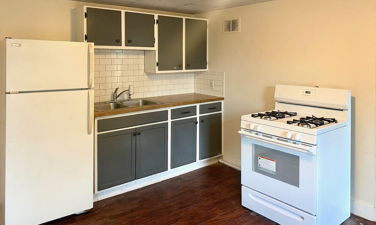 100 Lake Street - Photo 2 of 3