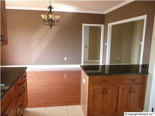 132 Meadowridge Dr.* Has home warranty* - Photo 5 of 6