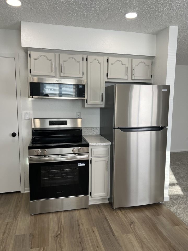 5324 Jennifer Dr #5324 - Photo 4 of 18