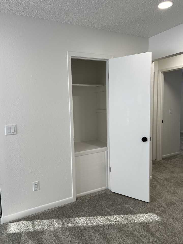 5324 Jennifer Dr #5324 - Photo 6 of 18