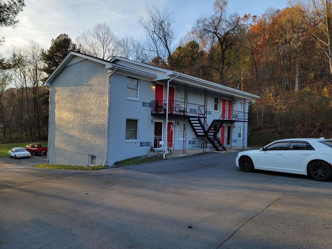 105 Lemay Dr. - Photo 6 of 29