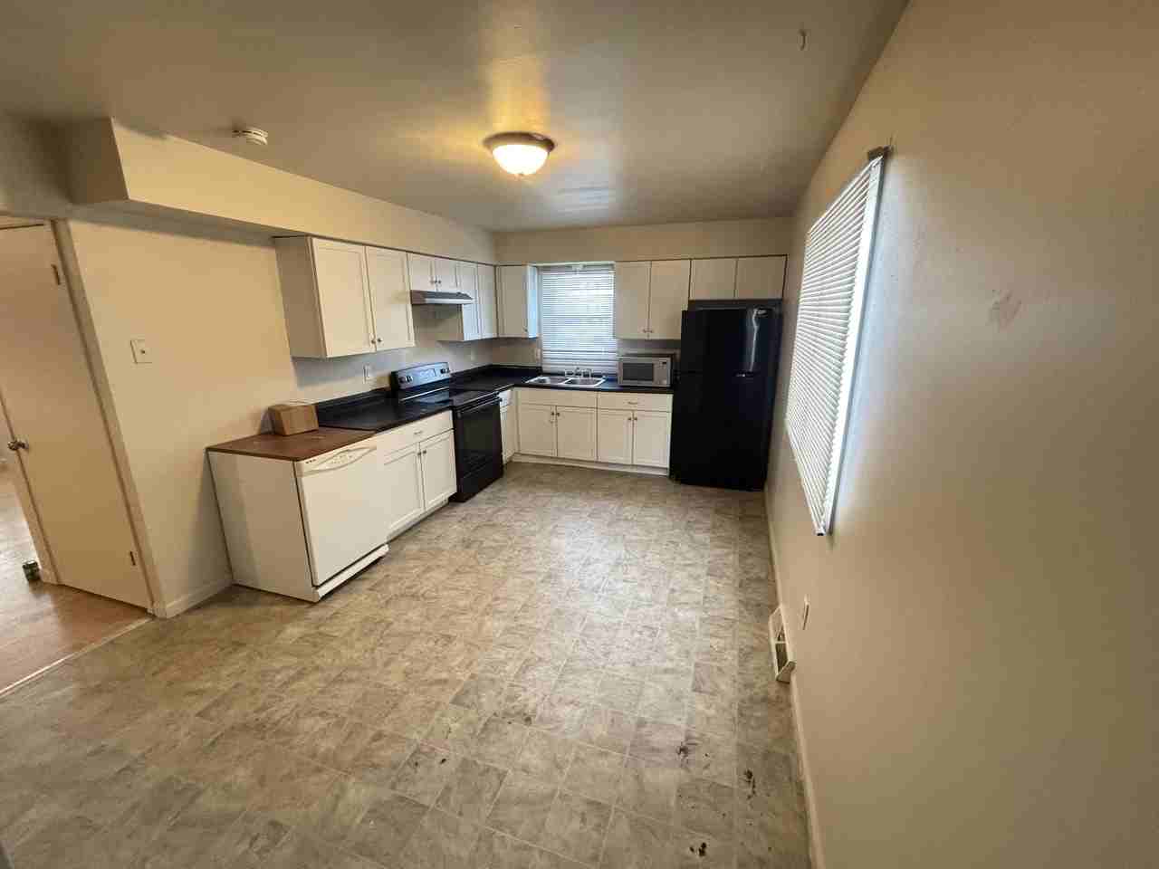 7968 North Granville Road - Photo 3 of 18