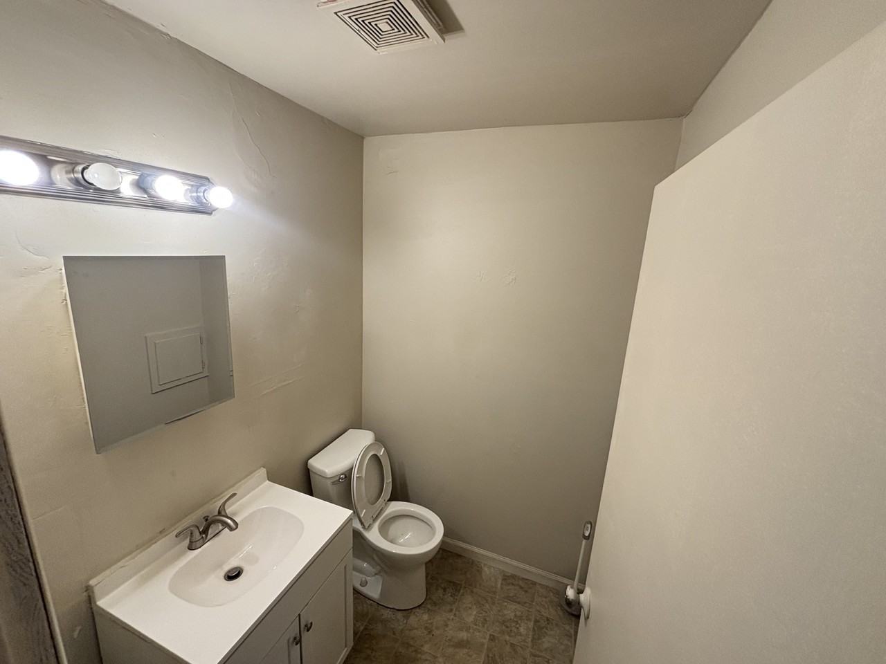 7968 North Granville Road - Photo 4 of 18