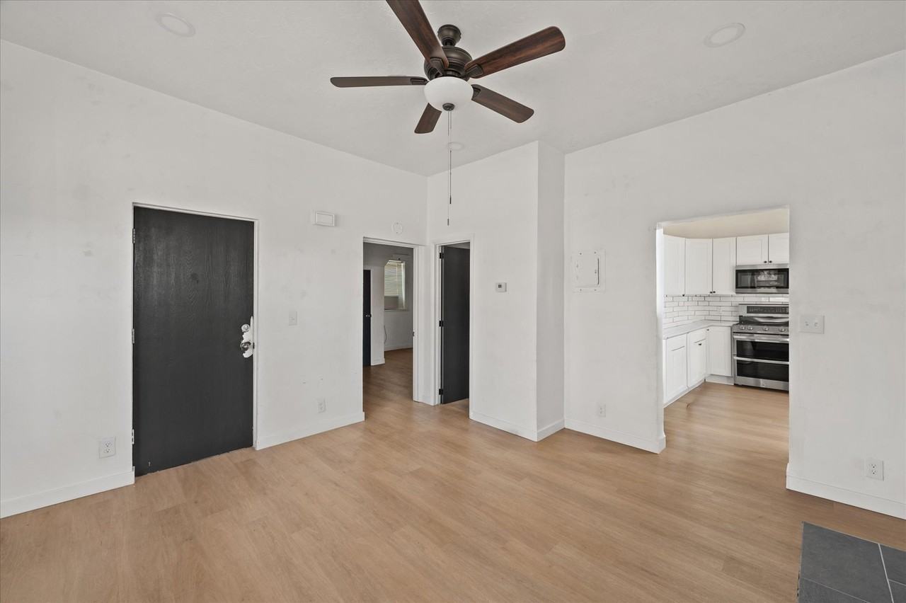 604 East 3rd Avenue - Photo 5 of 17