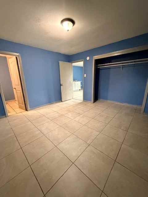 E Houston - Photo 4 of 8