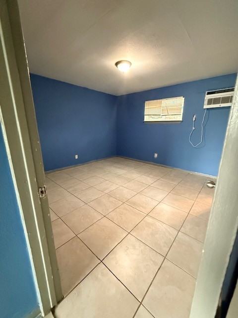 E Houston - Photo 5 of 8