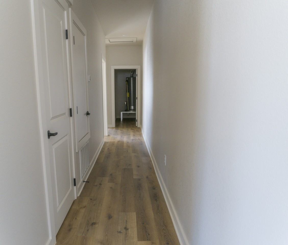 Ark Valley Flats - 541 Moore - Photo 4 of 5