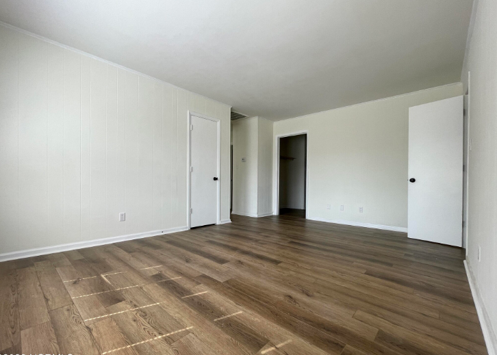 65-75 McIntyre - Photo 2 of 20