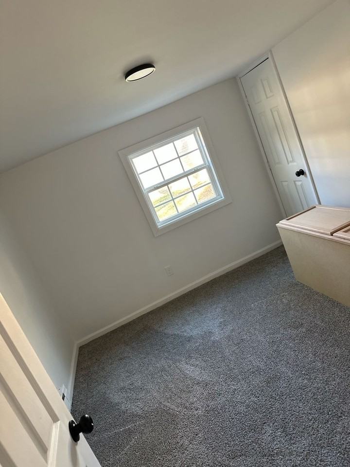 1168 Shedd Road - Photo 6 of 10