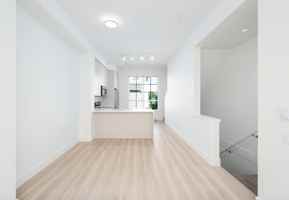 featured image of 2842 Livingstone Ave